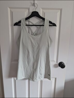 Peach Women’s Light Sage Strappy Athletic Tank Top